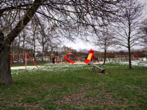 großer Spielplatz in Niederfüllbach